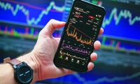 美股持续下挫 纳斯达克指数跌幅扩大至4